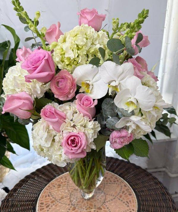 El Jardin Flower Shop